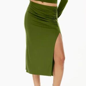 Aritzia Wilfred Vespa Skirt (Grotto Green, Size Small)